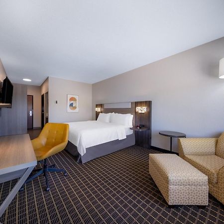 Holiday Inn Express & Suites Pittsburg By Ihg Exterior foto