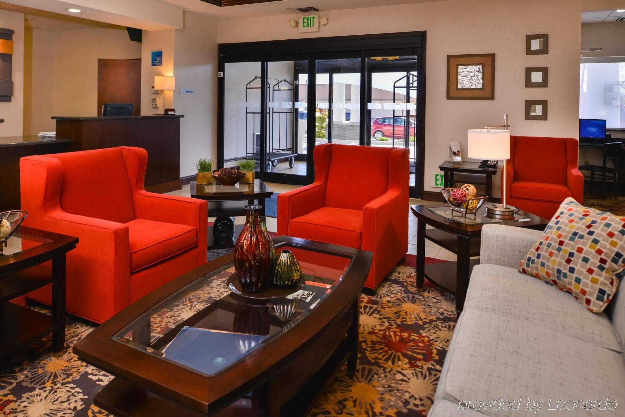 Holiday Inn Express & Suites Pittsburg By Ihg Exterior foto