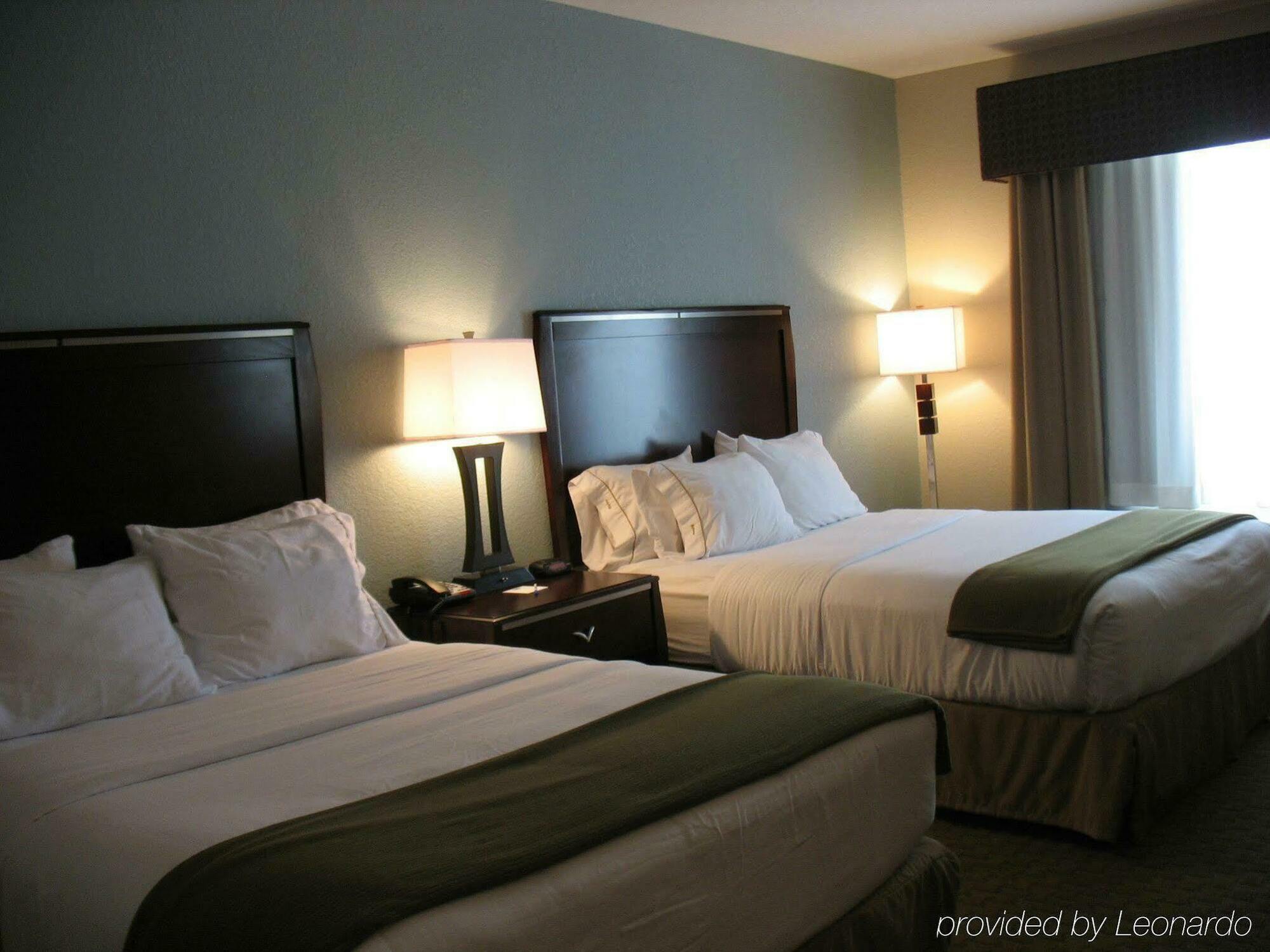 Holiday Inn Express & Suites Pittsburg By Ihg Zimmer foto